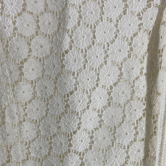 Elegant Cream Blouse with Flared Sleeves - Picture 7 of 11